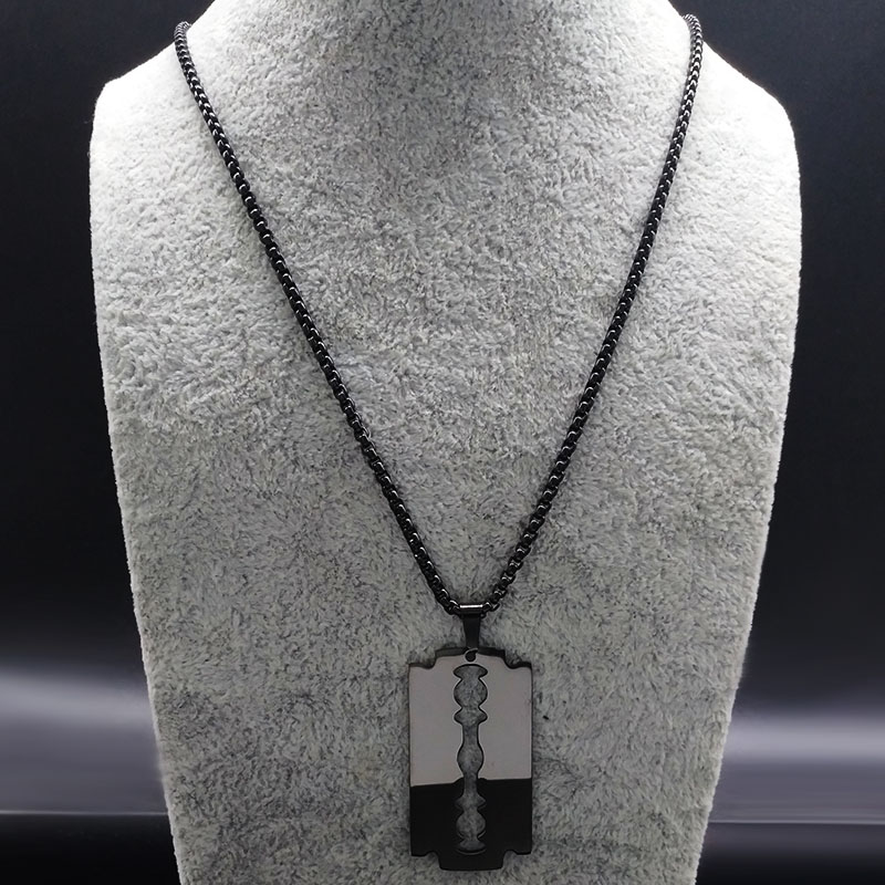 Gothic Blade Razor Pendant Nec - Men Accessories Aesthetic avaliação e preço