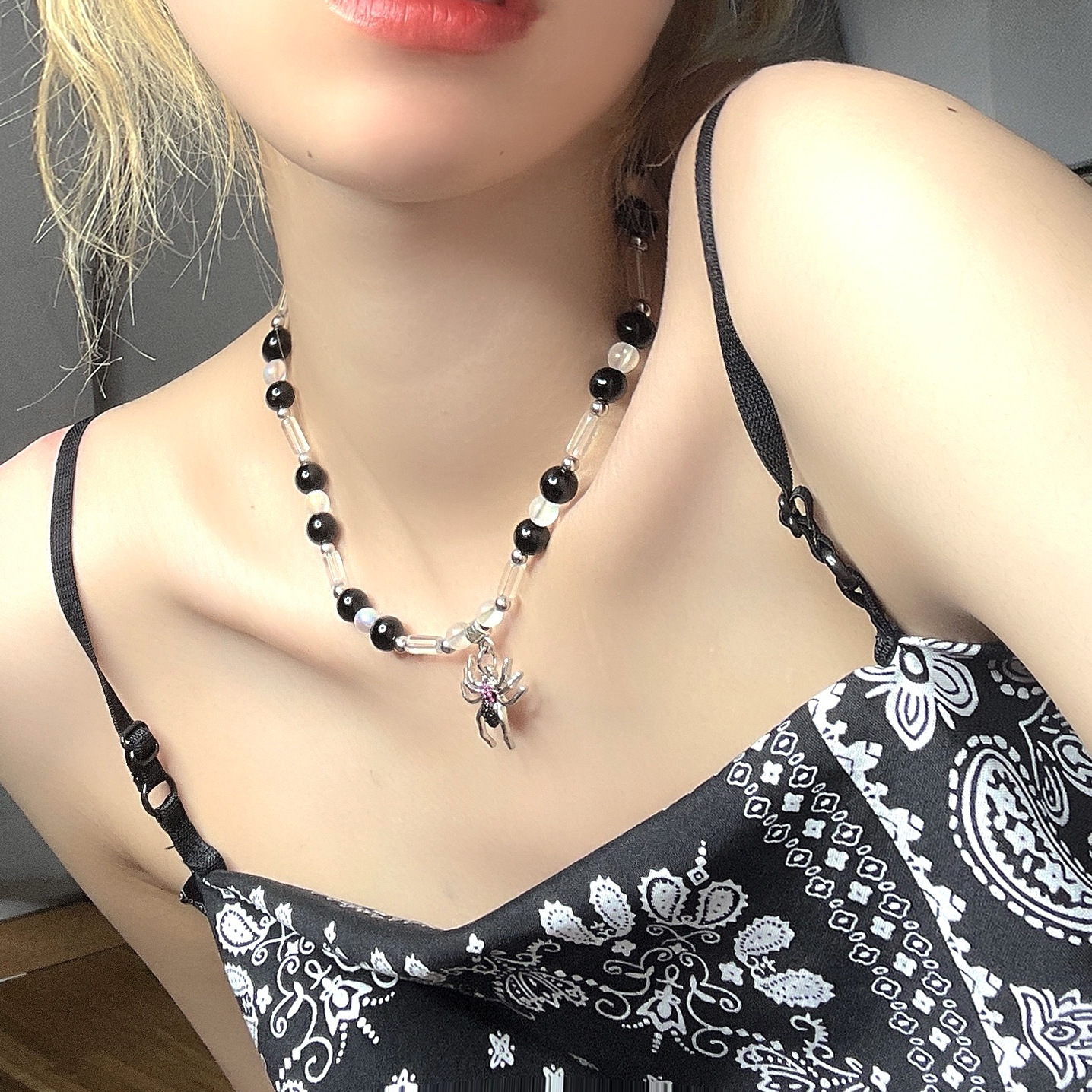 Gothic Vintage Y2K Red Glass H - Men Accessories Aesthetic avaliação e preço